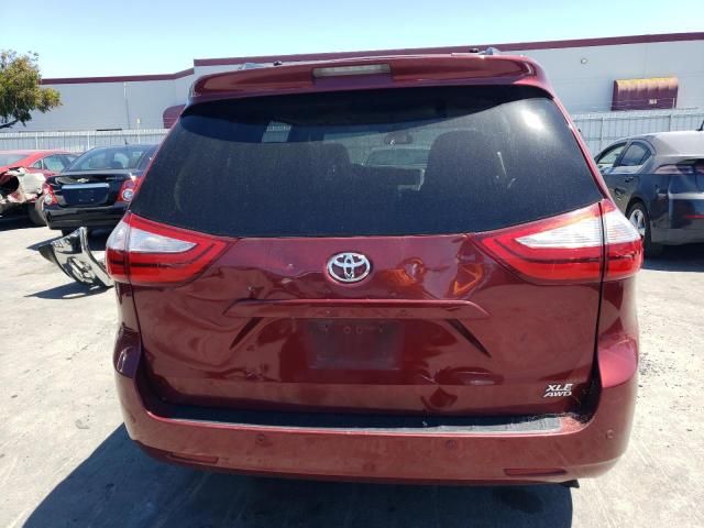 2015 Toyota Sienna XLE