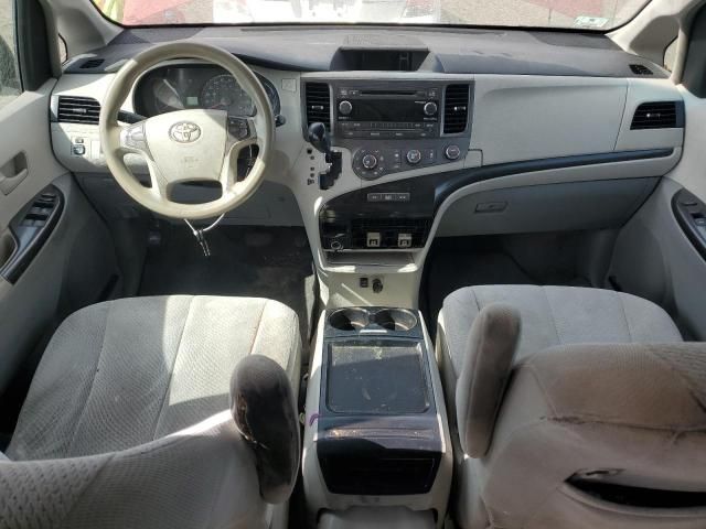 2011 Toyota Sienna LE