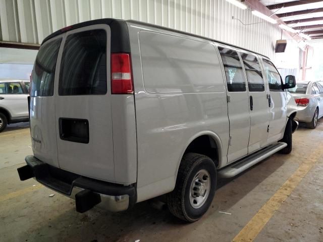 2018 Chevrolet Express G2500