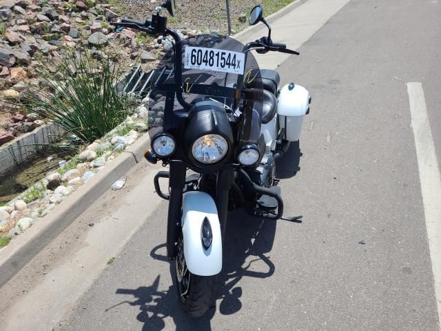 2019 Indian Motorcycle Co. Springfield Dark Horse