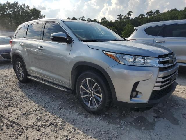 2018 Toyota Highlander SE