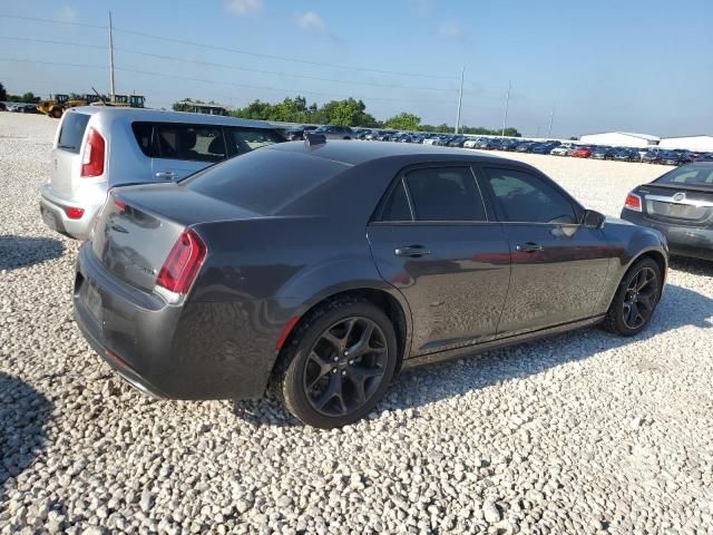 2022 Chrysler 300 Touring L