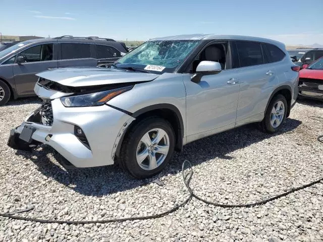 2022 Toyota Highlander L