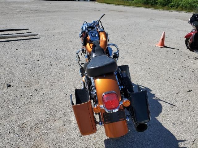 2014 Harley-Davidson FLD Switchback