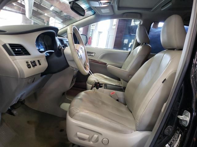 2014 Toyota Sienna XLE