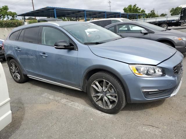 2017 Volvo V60 Cross Country Premier