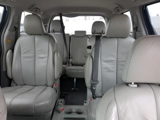 2011 Toyota Sienna XLE