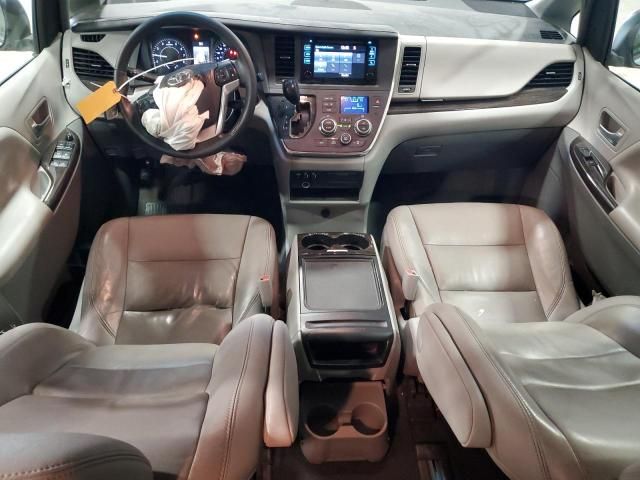 2015 Toyota Sienna XLE