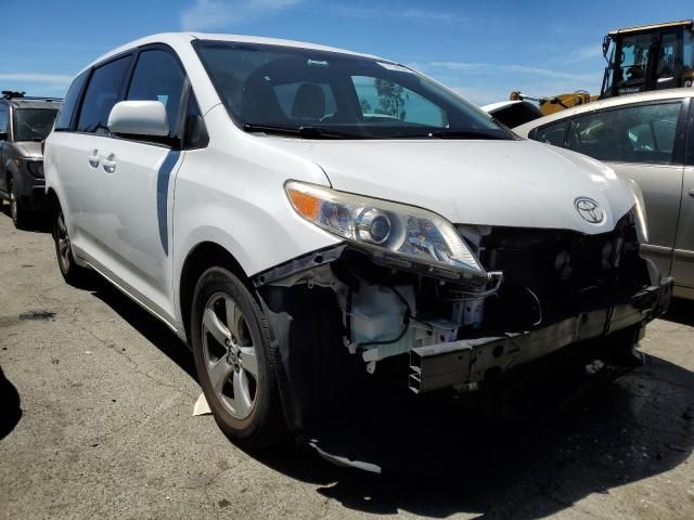 2015 Toyota Sienna LE