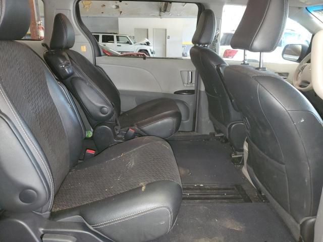 2012 Toyota Sienna Sport