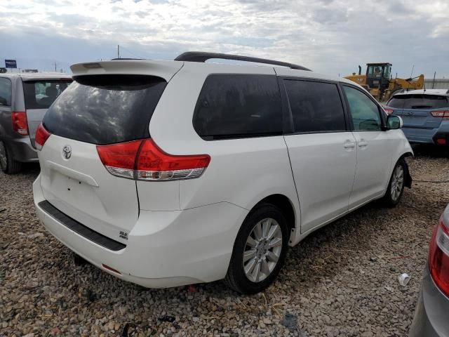 2011 Toyota Sienna XLE