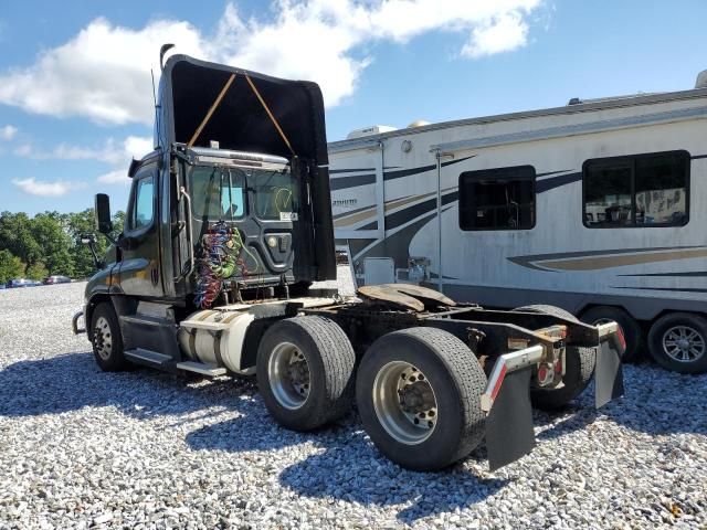 2014 Freightliner Cascadia 125