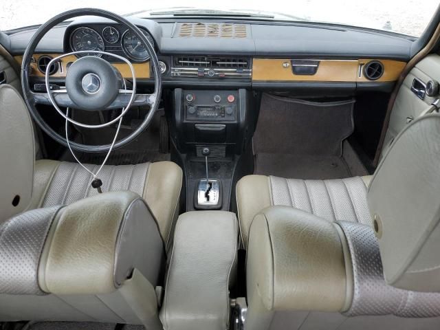 1970 Mercedes-Benz 260-Class