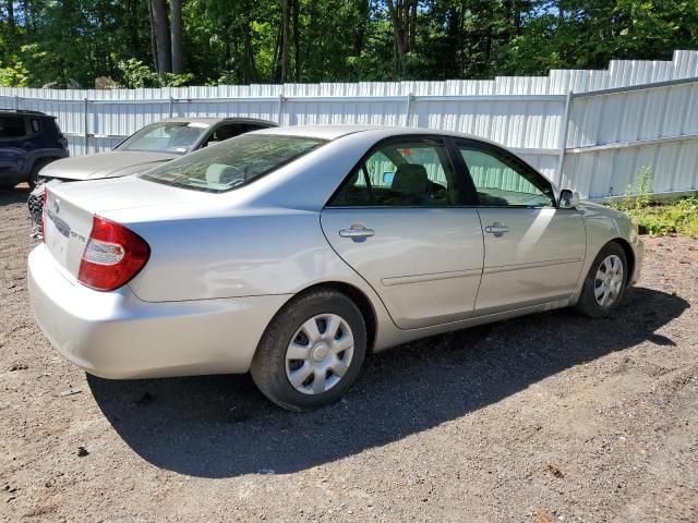 2004 Toyota Camry LE