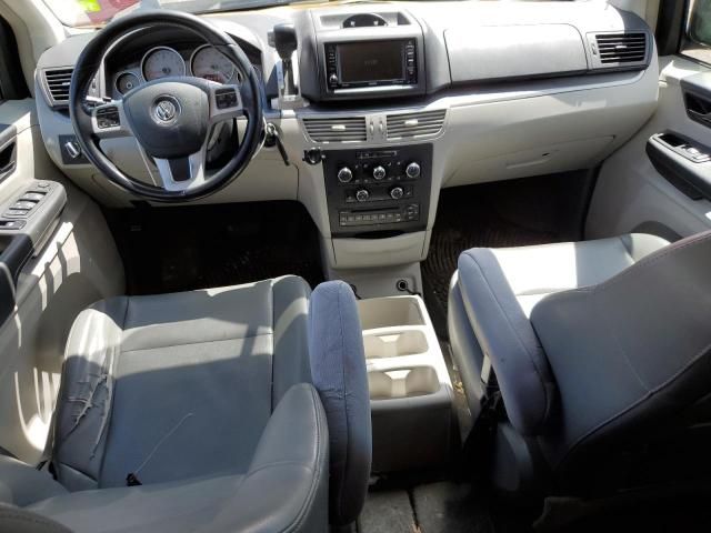 2012 Volkswagen Routan SE