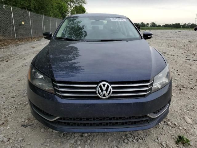 2013 Volkswagen Passat S