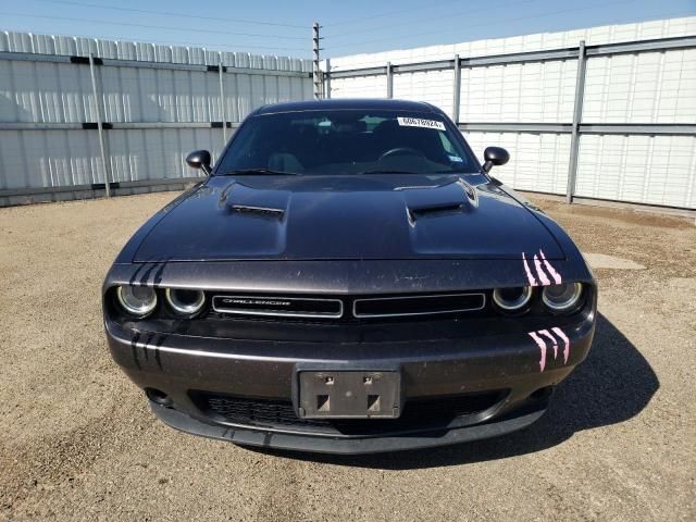 2015 Dodge Challenger SXT