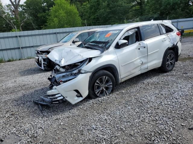 2018 Toyota Highlander LE