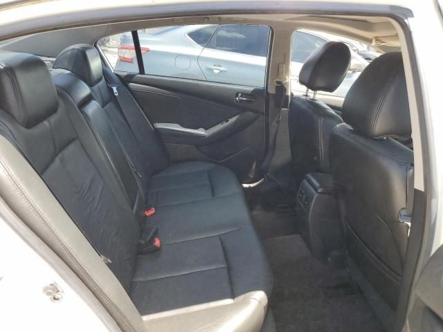 2010 Nissan Altima Base