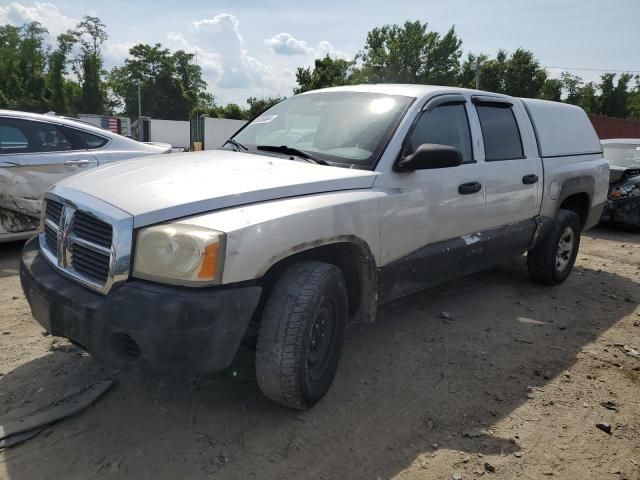 2005 Dodge Dakota Quattro