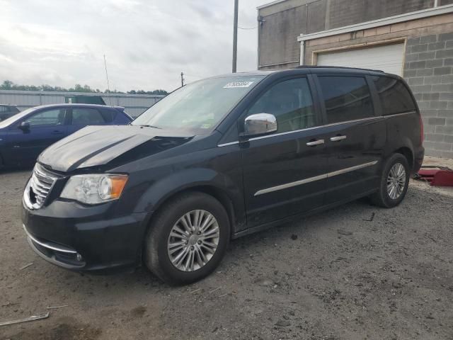 2015 Chrysler Town & Country Touring L