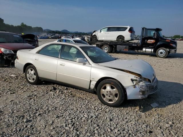 2000 Lexus ES 300