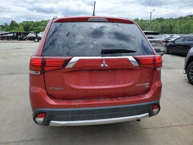 2016 Mitsubishi Outlander SE