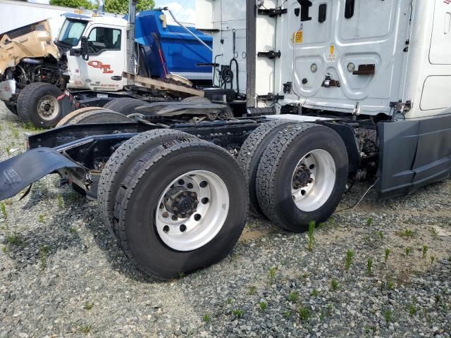 2017 Freightliner Cascadia 125