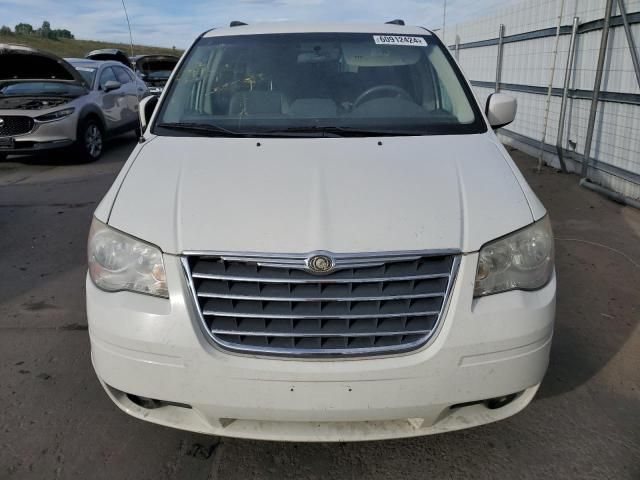 2009 Chrysler Town & Country Touring