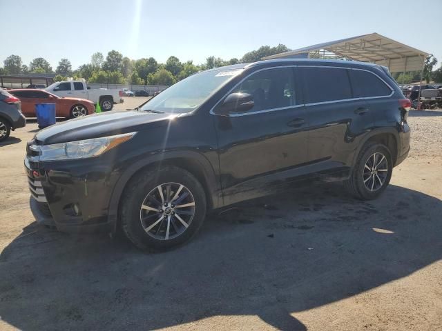 2018 Toyota Highlander SE