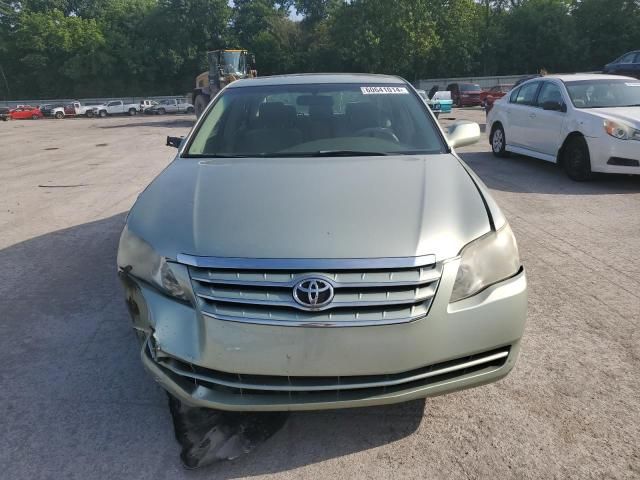 2005 Toyota Avalon XL