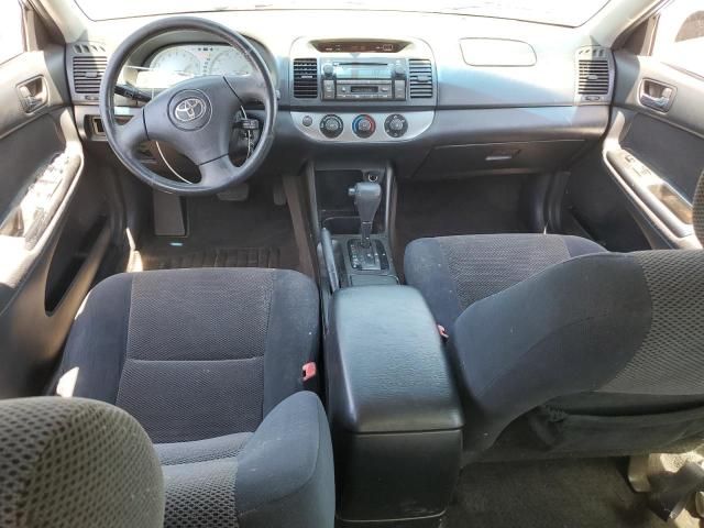 2004 Toyota Camry LE