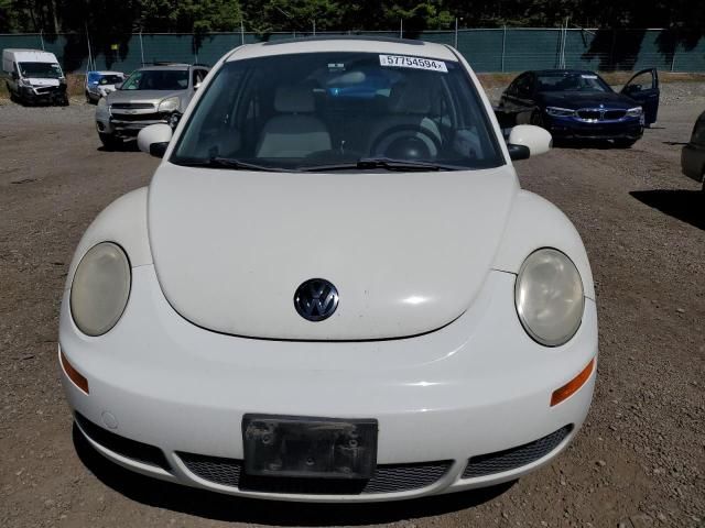 2008 Volkswagen New Beetle Triple White