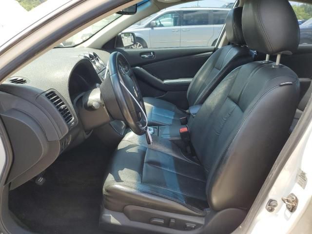 2010 Nissan Altima Base