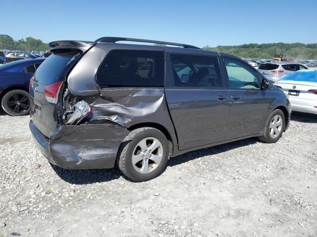 2012 Toyota Sienna LE