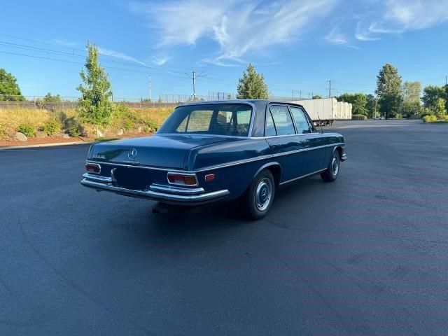 1972 Mercedes-Benz 280 SE