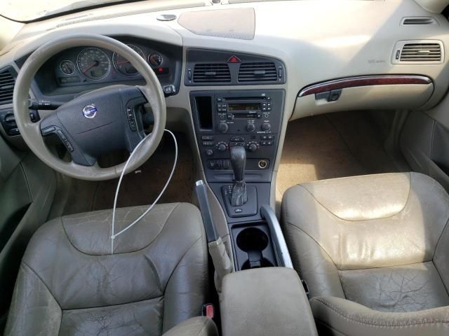 2004 Volvo XC70