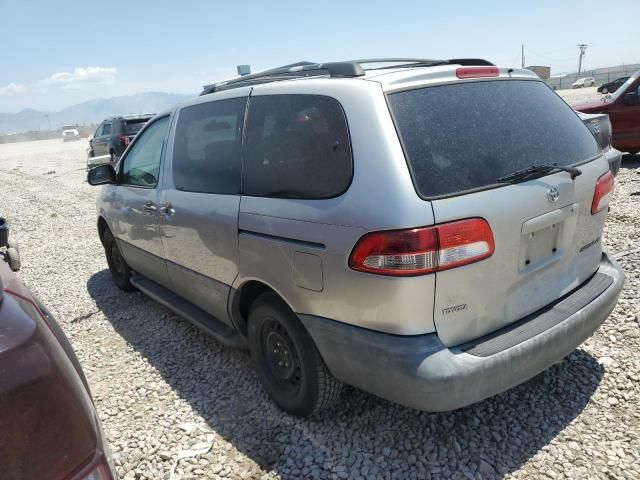 2002 Toyota Sienna CE