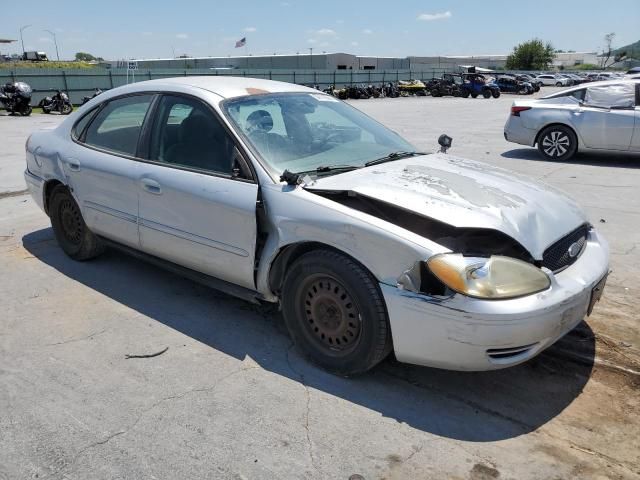 2005 Ford Taurus SE