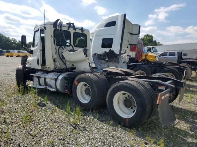 2018 Freightliner Cascadia 125