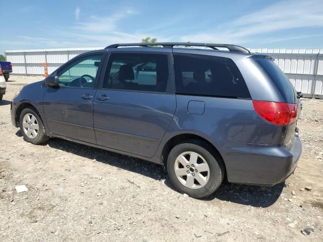 2009 Toyota Sienna CE