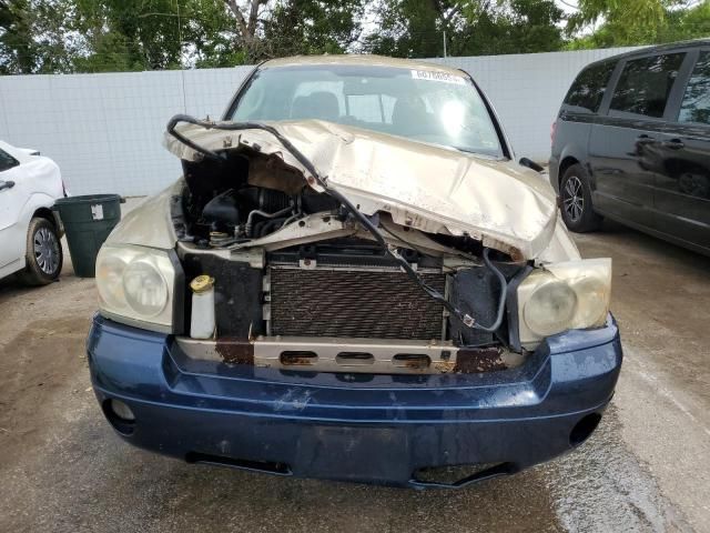 2005 Dodge Dakota Quad SLT