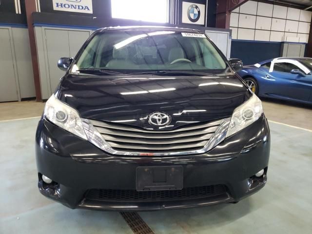 2014 Toyota Sienna XLE