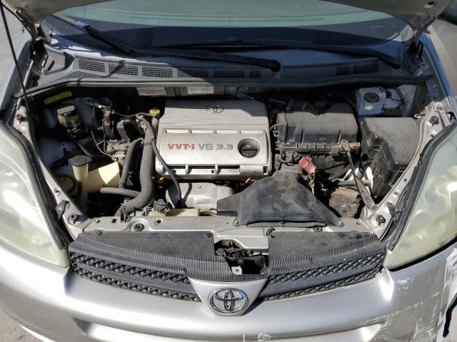 2005 Toyota Sienna CE