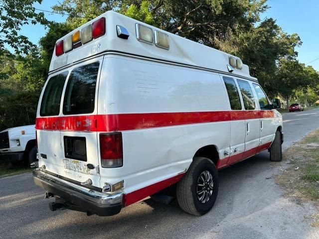 2003 Ford Econoline E350 Super Duty Van