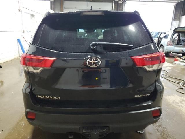 2019 Toyota Highlander SE