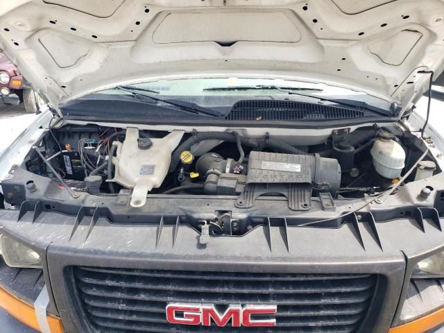 2008 GMC Savana Cutaway G3500