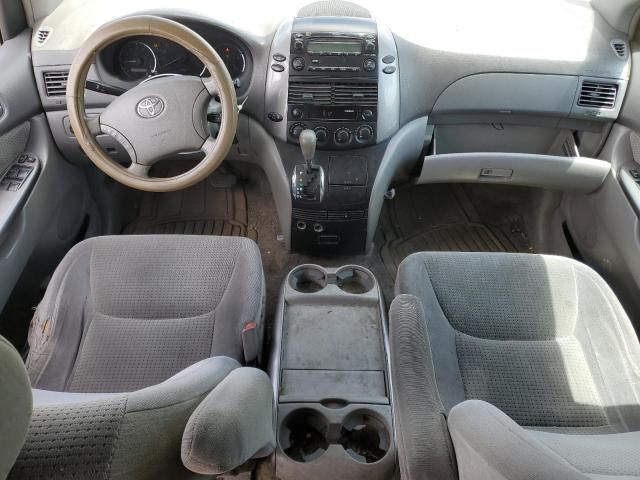 2006 Toyota Sienna CE