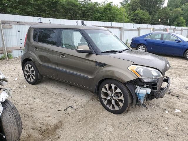 2013 KIA Soul +