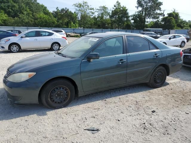 2005 Toyota Camry LE